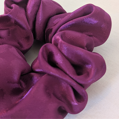 isabella XL plum SATIN scrunchies