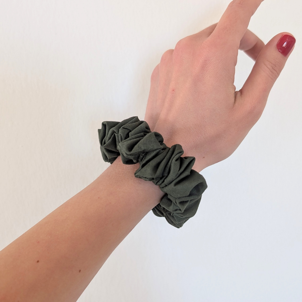 Rea sage green xxs scrunchie
