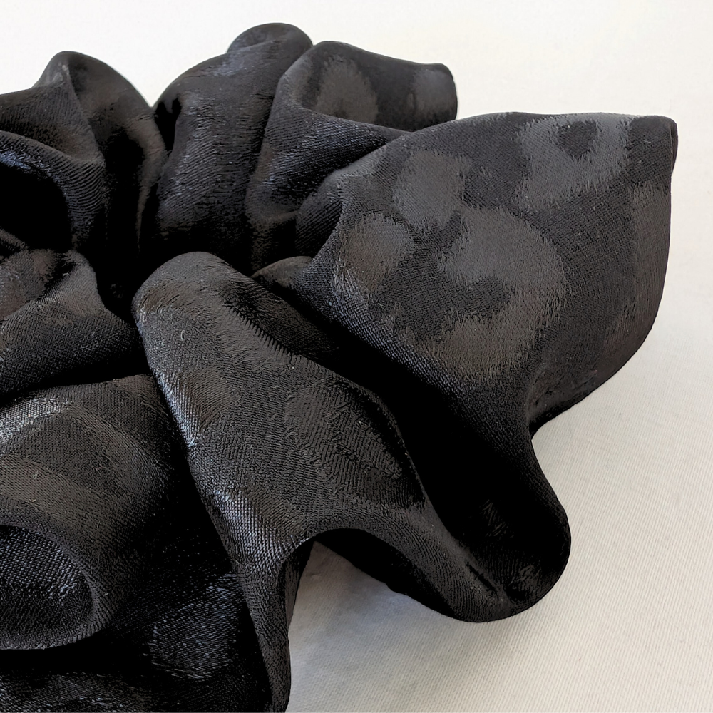 Vasiliki XL SATIN BLACK scrunchie