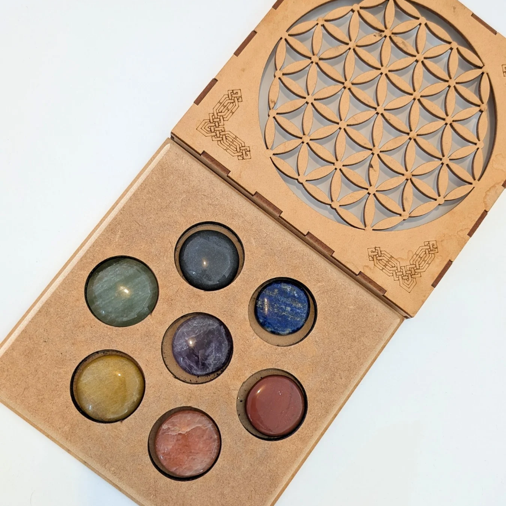 7 Chakra Stones Set + Flower of Life Box